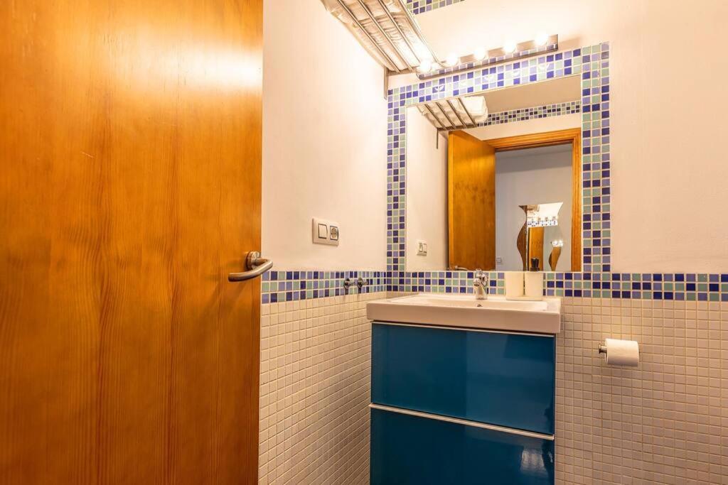 Apartamento En La Calle Principal Con Solarium. ตาริฟา ภายนอก รูปภาพ